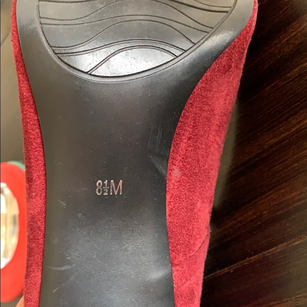 Heels - Picture 5 of 5